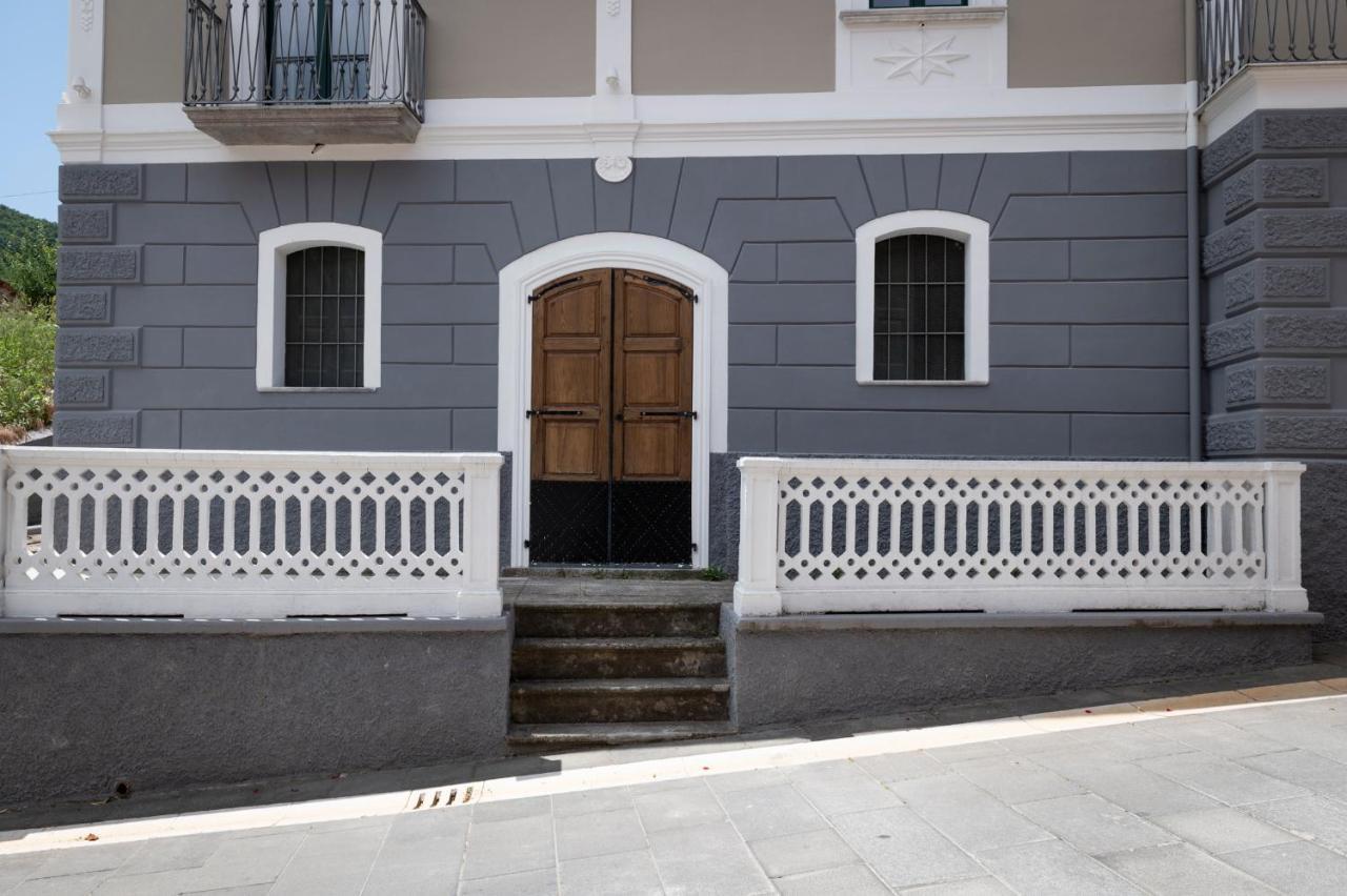 Mastu Gilardo Apartment San Pietro al Tanagro Luaran gambar