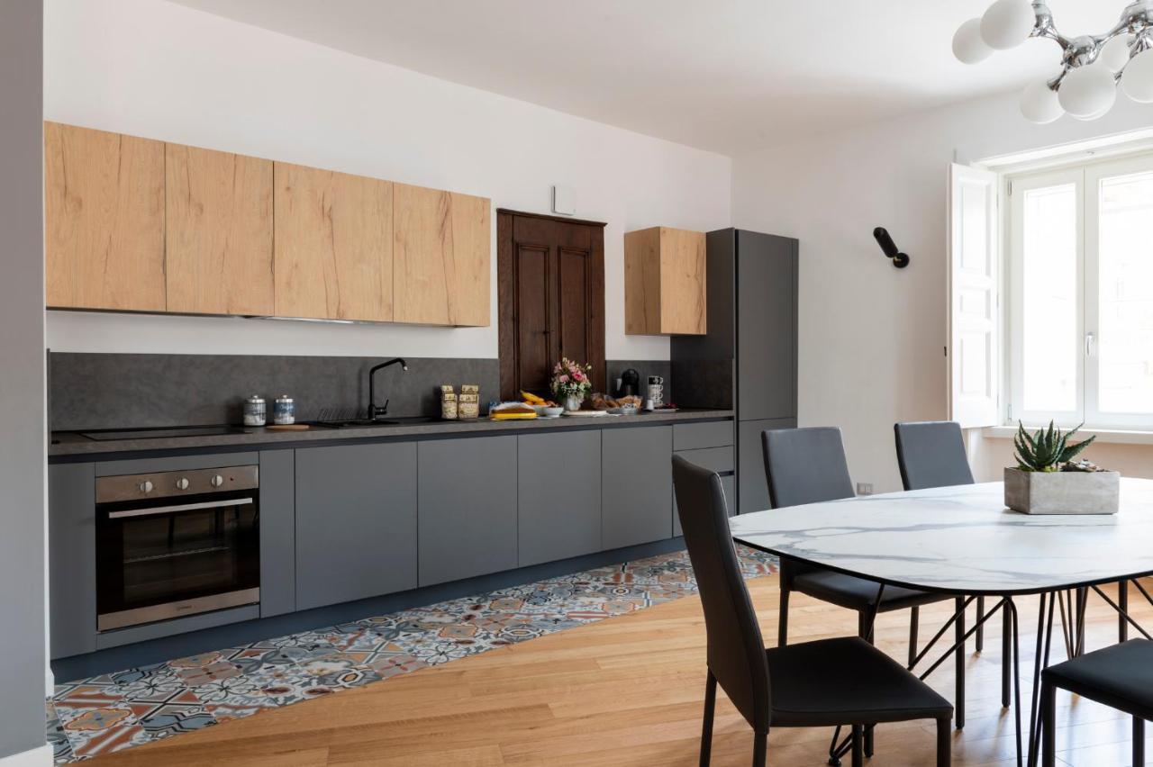 Mastu Gilardo Apartment San Pietro al Tanagro Luaran gambar